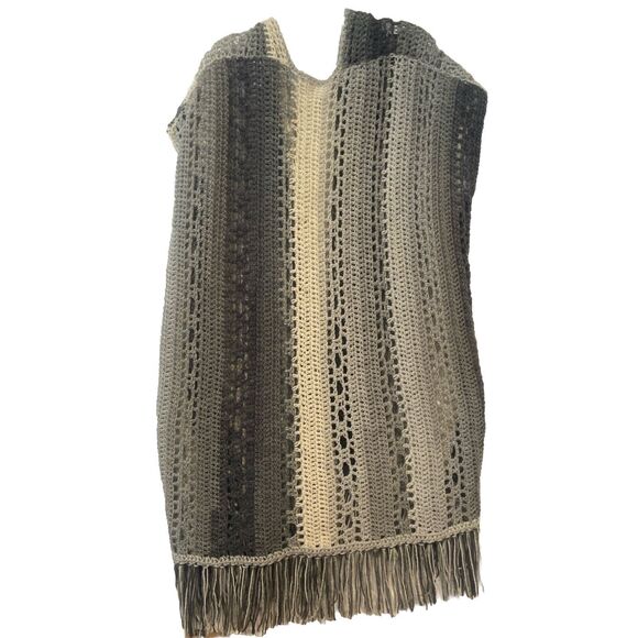 The North Fork Green/white Poncho Sweater Size Small - Picture 2 of 6